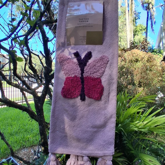 🔥NWT BOHO Butterfly TUFTED THROW with Tassels COTTON 50" X 60" - Picture 6 of 9